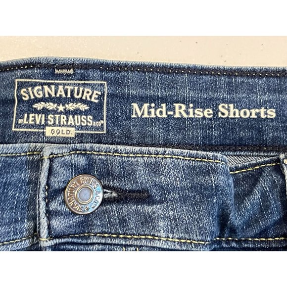 Signature by Levi Women's Mid Rise Denim Shorts Rolled Cuffed Hem Blue Size 20 - Picture 6 of 7